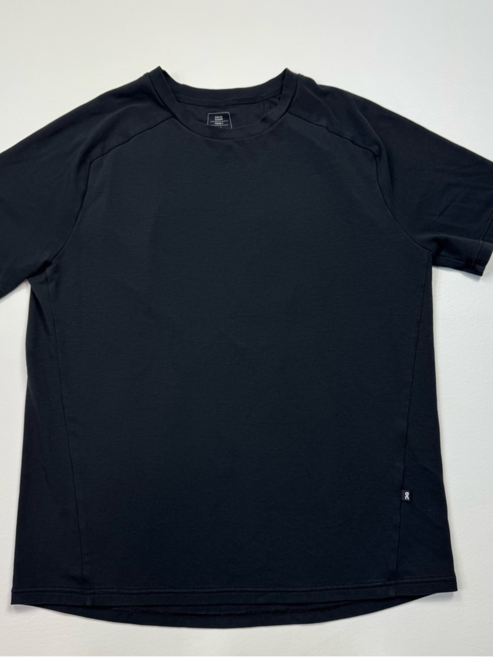 On Running Men's Blue Short Sleeve Crew Tee Size Medium